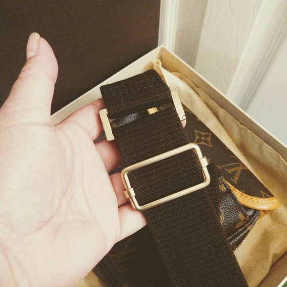 Louis Vuitton Monogram Bosphore Waist Bum Bag - Picture 9 of 14